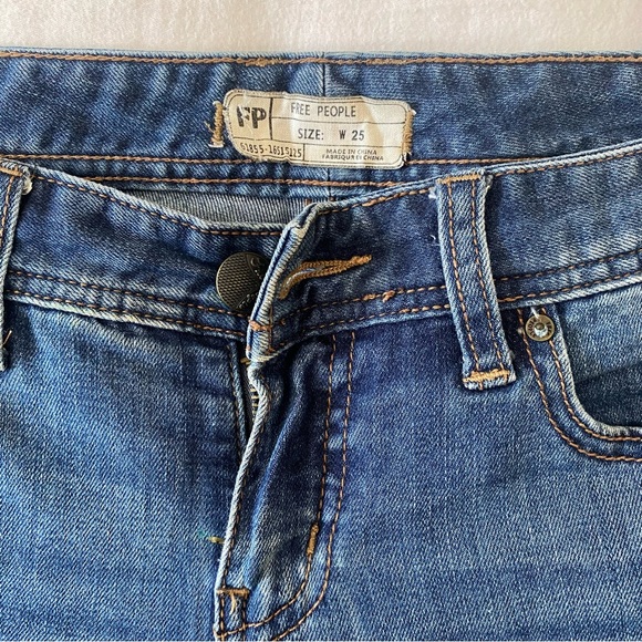 Free People Distressed Cropped Jeans in Tupelo Blue - Picture 5 of 6